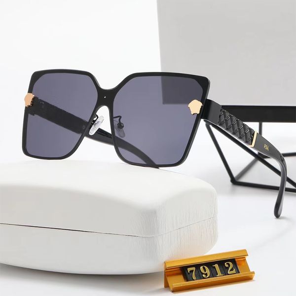sunglasses classic fashion designer sun glasses for woman man summer print goggle sunglass 5 color adumbral, White;black
sunglasses classic fashion designer sun glasses for woman man summer print goggle sunglass 5 color adumbral, White;black