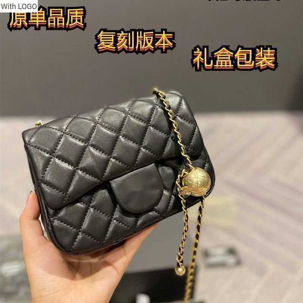 evening bags luxury brand design letter quilted shoulder chain cc bag women's new style small fragrant style square fat versatile cross, White
evening bags luxury brand design letter quilted shoulder chain cc bag women's new style small fragrant style square fat versatile cross, White