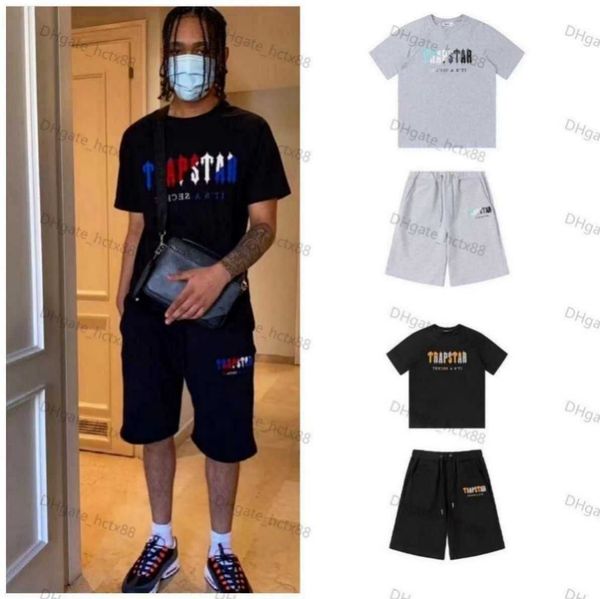 men's tracksuits 22ss men designer trapstar activewear hoodie chenille set ice flavours 2.0 edition 1to1 embroidered size s-xl c22, Gray
men's tracksuits 22ss men designer trapstar activewear hoodie chenille set ice flavours 2.0 edition 1to1 embroidered size s-xl c22, Gray