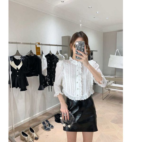 23ss lace blouse high neck blouse womens designer clothing women long sleeve shirt white shirt lapel short style hollowed out embroidered sh
23ss lace blouse high neck blouse womens designer clothing women long sleeve shirt white shirt lapel short style hollowed out embroidered sh