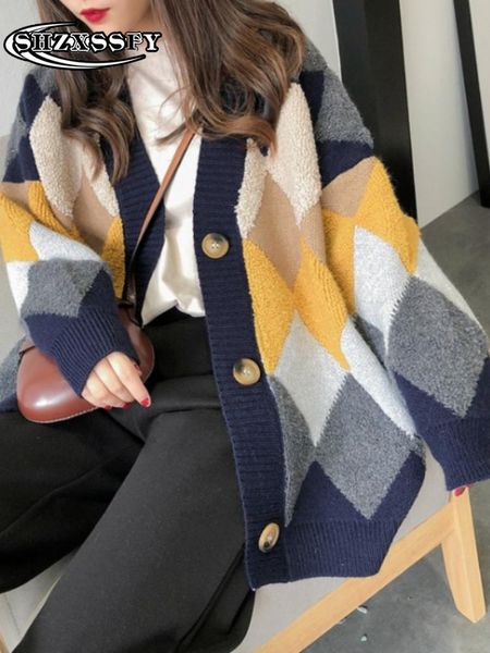 sweaters rhombus cardigan women sweater long sleeve oversize knitted sweater women button stitching winter fashion women sweaters 2021, White;black
sweaters rhombus cardigan women sweater long sleeve oversize knitted sweater women button stitching winter fashion women sweaters 2021, White;black