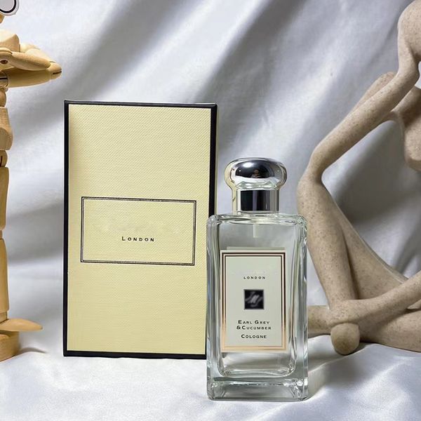 classic men perfume earl grey & cucumber anti-perspirant deodorant 100 ml spray natural male fragrance 3.4 fl.oz long lasting scent fragranc
classic men perfume earl grey & cucumber anti-perspirant deodorant 100 ml spray natural male fragrance 3.4 fl.oz long lasting scent fragranc