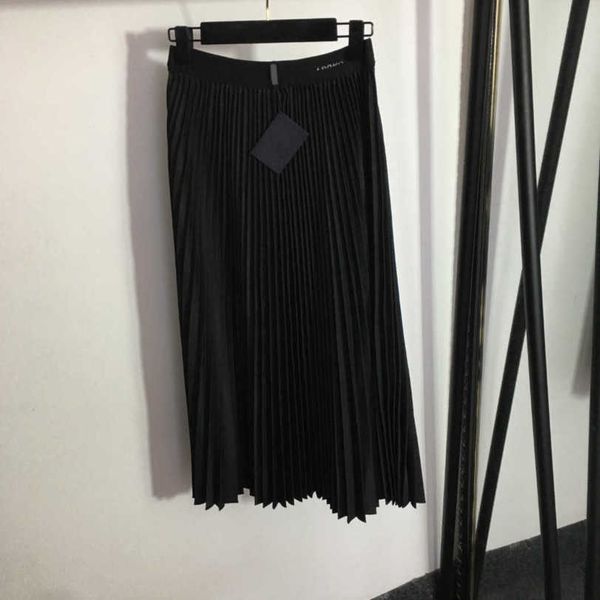 23ss pleated skirts maxi dress womens designer clothing alphabet webbing elastic waist pleated half skirt women clothes a1, Black
23ss pleated skirts maxi dress womens designer clothing alphabet webbing elastic waist pleated half skirt women clothes a1, Black