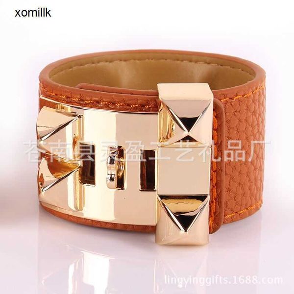 hermm classics bracelet fan metal rivet personalized punk rock style pu leather couple wide bracelet, Golden;silver
hermm classics bracelet fan metal rivet personalized punk rock style pu leather couple wide bracelet, Golden;silver