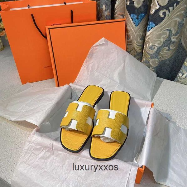 flat slide designer beach orans shoe 2023 slippers high sandal family women leather casual beach fashion colors sandals sy96
flat slide designer beach orans shoe 2023 slippers high sandal family women leather casual beach fashion colors sandals sy96
