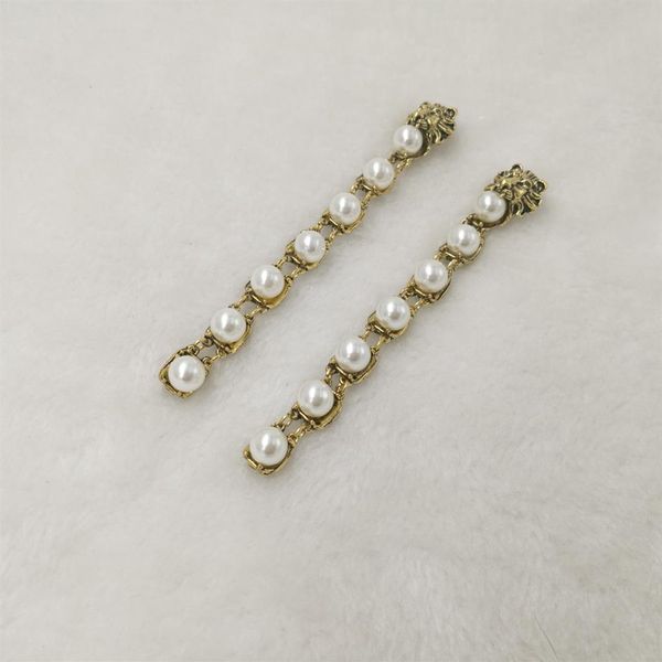 baroque vintage metal lion head stud earrings for women fashion brand wedding jewelry pearl earrings pendant bridal brincos265b, Golden;silver
baroque vintage metal lion head stud earrings for women fashion brand wedding jewelry pearl earrings pendant bridal brincos265b, Golden;silver