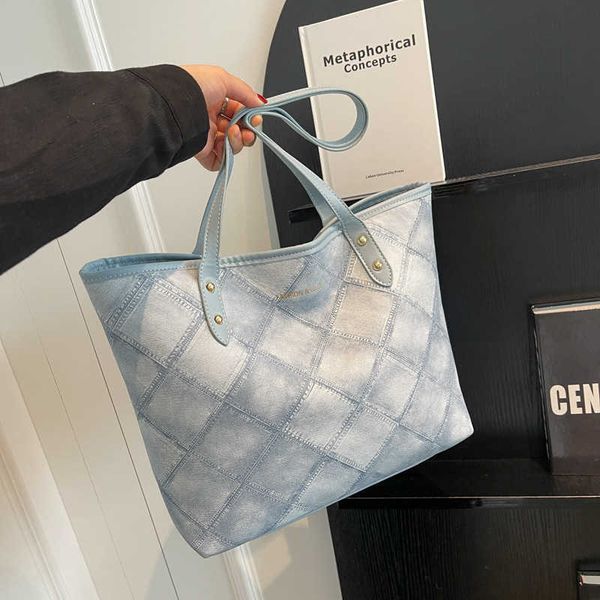 shoulder bags large capacity women s summer versatile 2023 new advanced texture lingge class commuting tote 230420
shoulder bags large capacity women s summer versatile 2023 new advanced texture lingge class commuting tote 230420