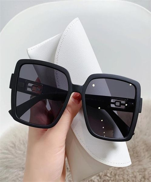 large frame frosted sunglasses fashion trend women square sun glasses 2022 new6854242, White;black
large frame frosted sunglasses fashion trend women square sun glasses 2022 new6854242, White;black