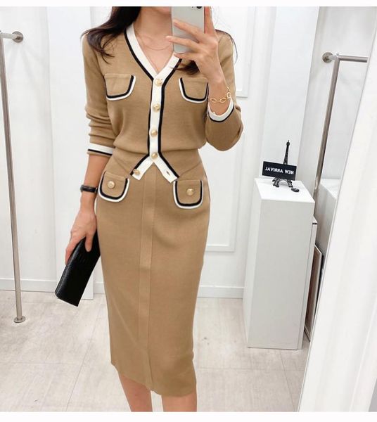 dress jsxdhk fashion knitted two piece set spring women v neck colorblocked metal button cardigan sweater + midi pencil skirts suit, White
dress jsxdhk fashion knitted two piece set spring women v neck colorblocked metal button cardigan sweater + midi pencil skirts suit, White