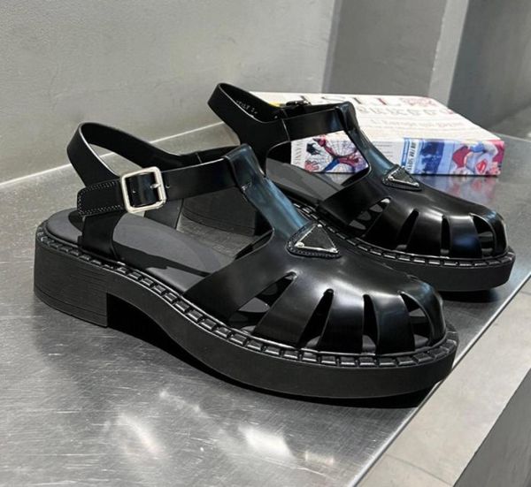 new cross wide stripe black and white leather shoes women039s sandals loafers muller upper with heatsealed beach shoes eur 352965834
new cross wide stripe black and white leather shoes women039s sandals loafers muller upper with heatsealed beach shoes eur 352965834