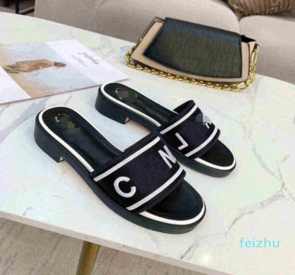 slippers pearl snake print slide summer wide flat lady slipper men women sandals embroidery technology luxury designe3600975, Black
slippers pearl snake print slide summer wide flat lady slipper men women sandals embroidery technology luxury designe3600975, Black