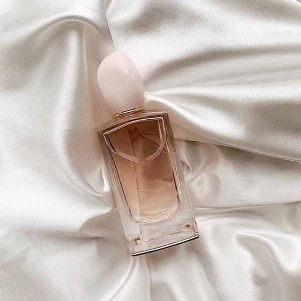 fragrance pink lady ia 100ml beloved lasts good smell spray glass bottle fast delivery
fragrance pink lady ia 100ml beloved lasts good smell spray glass bottle fast delivery