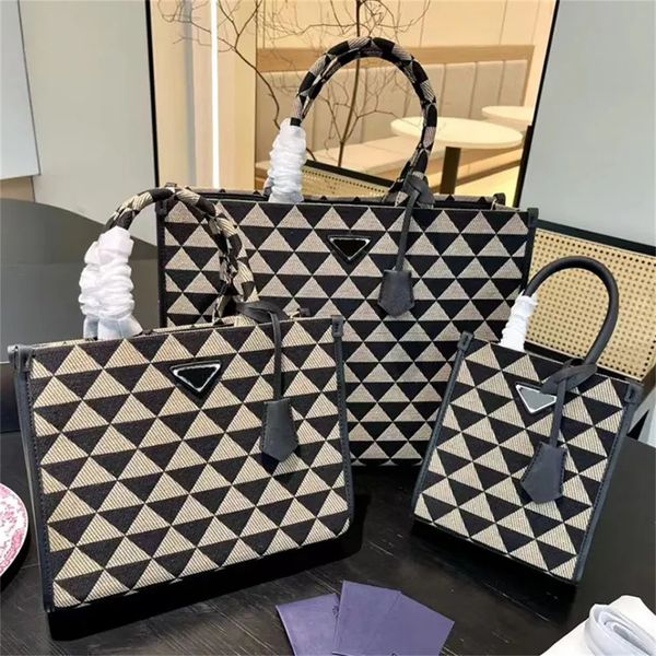 women 22ss books tote desinger handbag sunmmber beach bags new canvas bag luxury triangular pattern fashion shoulder crossbody bag big satch
women 22ss books tote desinger handbag sunmmber beach bags new canvas bag luxury triangular pattern fashion shoulder crossbody bag big satch