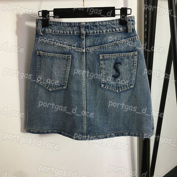 letters women dress a line denim half skirts high waist charming ladies skirt, Black
letters women dress a line denim half skirts high waist charming ladies skirt, Black