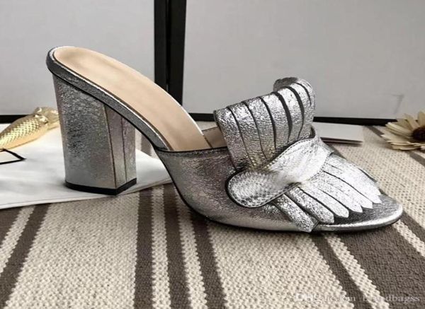luxury women shoes 2021 fashion luxury slippers fashion classic tassel high heels of 10cm with box size 35407762815, Black
luxury women shoes 2021 fashion luxury slippers fashion classic tassel high heels of 10cm with box size 35407762815, Black