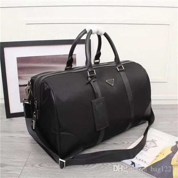 global classic luxury package canvas leather cowhide men's travel bag quality handbag 8001 size 50 cm 28 c244y, Black;red
global classic luxury package canvas leather cowhide men's travel bag quality handbag 8001 size 50 cm 28 c244y, Black;red