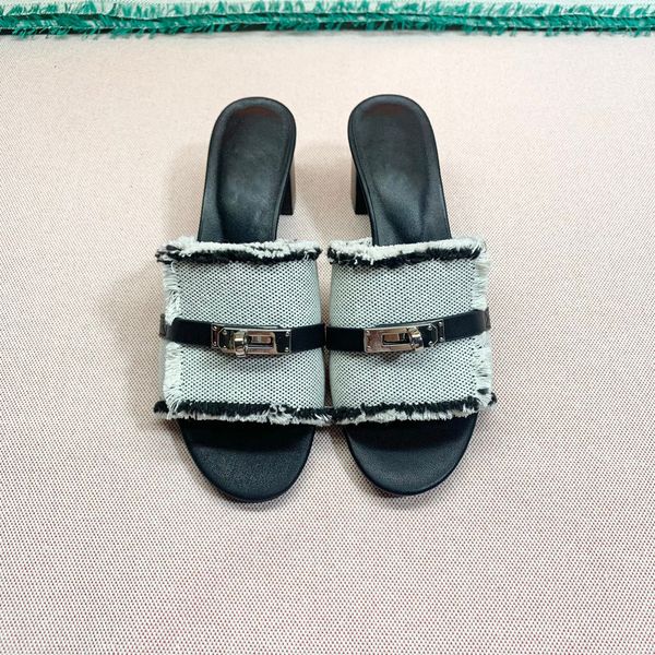 2023 designer slippers women sandal paris slides luxury flat mule giulia slipper summer shoes palladium plated silver buckle calfskin brown, Black
2023 designer slippers women sandal paris slides luxury flat mule giulia slipper summer shoes palladium plated silver buckle calfskin brown, Black