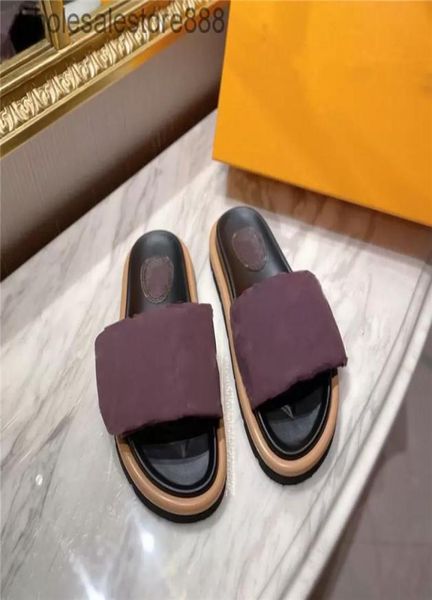 designers women velcro slippers pool pillow comfort smooth calfskin flat letter mules fashionable easytowear rubber bottom width4219992, Black
designers women velcro slippers pool pillow comfort smooth calfskin flat letter mules fashionable easytowear rubber bottom width4219992, Black