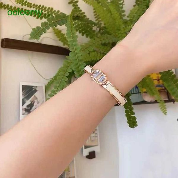 hemres designer bracelet 2023 counter pig nose enamel new colorless rose gold couple's high beauty gift gold bracelet for women ev0d, Black
hemres designer bracelet 2023 counter pig nose enamel new colorless rose gold couple's high beauty gift gold bracelet for women ev0d, Black