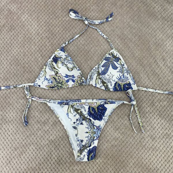 bikinis womens 2023ss swimsuits set beachin the flower cluster bathing two piece set bikini wind swimwears female classical swimwear, White;black
bikinis womens 2023ss swimsuits set beachin the flower cluster bathing two piece set bikini wind swimwears female classical swimwear, White;black