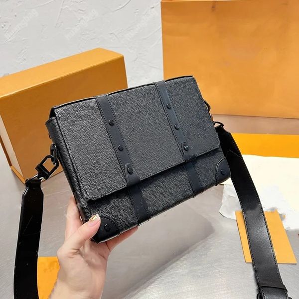 designer handle soft trunk shoulder bag messenger crossbody bag leather letter handbag mini luggage briefcase handbag m45935
designer handle soft trunk shoulder bag messenger crossbody bag leather letter handbag mini luggage briefcase handbag m45935