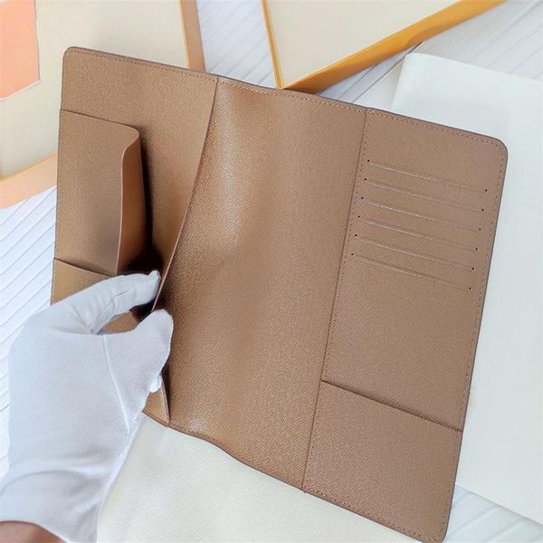 r20100 r20974 r21065 large desk ring agenda cover holder memo planner a5 notebook diary protective case leather card 2198, Brown;gray
r20100 r20974 r21065 large desk ring agenda cover holder memo planner a5 notebook diary protective case leather card 2198, Brown;gray