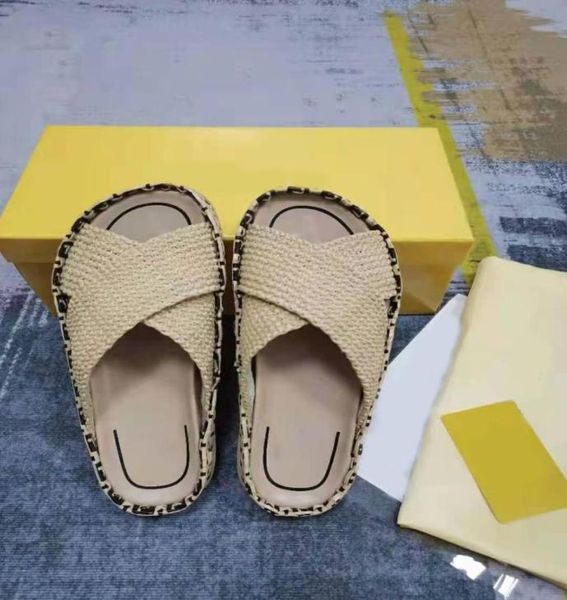 2021 summer beach beige lafite flat women039s slippers luxury fashion designer weaving style grass big cross sandals with box s8210219, Black
2021 summer beach beige lafite flat women039s slippers luxury fashion designer weaving style grass big cross sandals with box s8210219, Black
