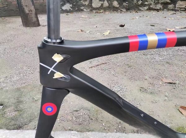 2023 black f10 carbon bike frame road bike frame rim brake v brake colors bicycle frame made in taiwan contact us for 50 usd off
2023 black f10 carbon bike frame road bike frame rim brake v brake colors bicycle frame made in taiwan contact us for 50 usd off