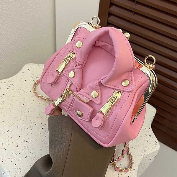 shoulder bags personalized clothes clip buckle small bag 2023 korean version fashionable rivet personalized girl single shoulder 230420
shoulder bags personalized clothes clip buckle small bag 2023 korean version fashionable rivet personalized girl single shoulder 230420