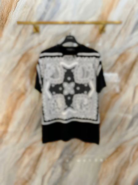 23ss early spring men's t shirts italy paris men women high street fashion short sleeves os t-shirts summer breathable tee d0420., White;black
23ss early spring men's t shirts italy paris men women high street fashion short sleeves os t-shirts summer breathable tee d0420., White;black