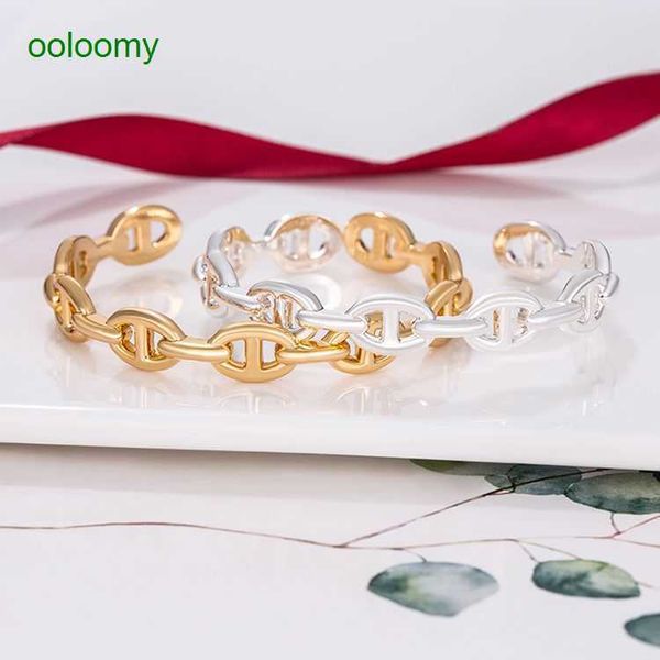 hemres designer bracelet new pig nose with smooth surface light luxury round cold wind personalized versatile design gold bracelet for women, Black
hemres designer bracelet new pig nose with smooth surface light luxury round cold wind personalized versatile design gold bracelet for women, Black