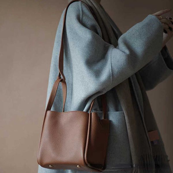 evening bags shoulder bags song monts vegetable basket bag female designer tote layer cowhide large capacity commuter portable water bucket
evening bags shoulder bags song monts vegetable basket bag female designer tote layer cowhide large capacity commuter portable water bucket