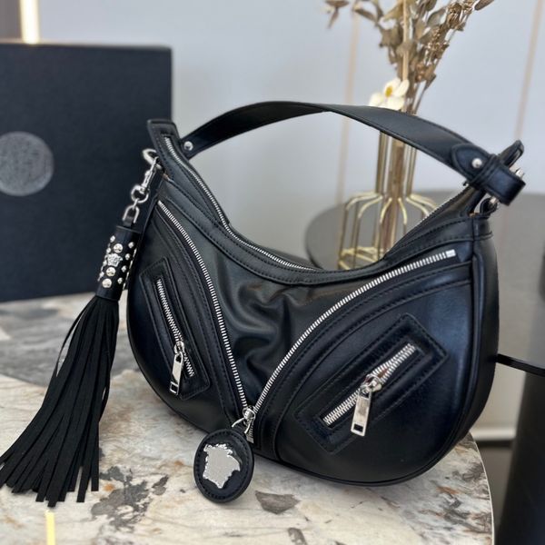 classic designer bag 2023 new medusa shoulder bag locomotive bag leisure crescent bag design crossbody underarm bag crescent bag hand bag
classic designer bag 2023 new medusa shoulder bag locomotive bag leisure crescent bag design crossbody underarm bag crescent bag hand bag