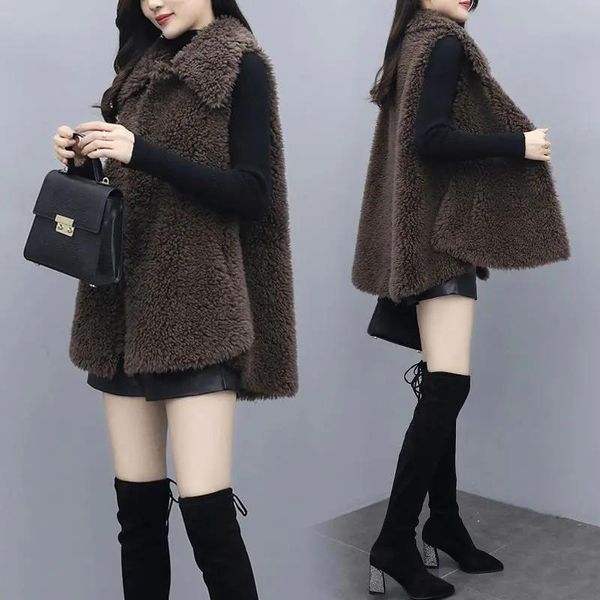 vests lamb plush vest women coat 2022 new winter faux fur waistcoat female casual loose velvet sleeveless jacket new chaleco mujer, Black;white
vests lamb plush vest women coat 2022 new winter faux fur waistcoat female casual loose velvet sleeveless jacket new chaleco mujer, Black;white