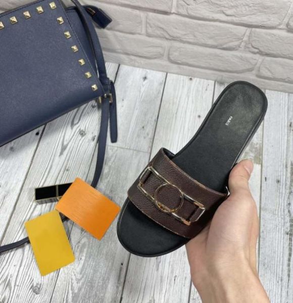 2022 designer women slippers classics lock it letters printing sandals floral slide summer outdoor lady flip flop3946747, Black
2022 designer women slippers classics lock it letters printing sandals floral slide summer outdoor lady flip flop3946747, Black