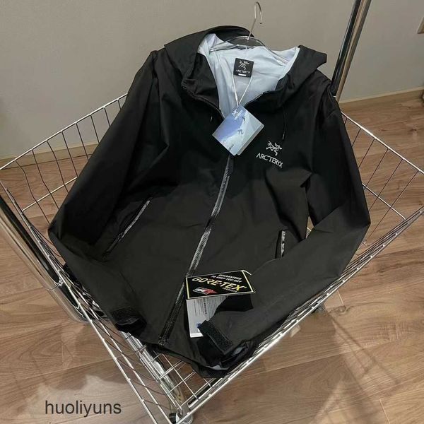 jacket arc 2023 teryx coats outlet jackets designer outdoor sports waterproof windproof piece menswear camping leisure men women, Black;brown
jacket arc 2023 teryx coats outlet jackets designer outdoor sports waterproof windproof piece menswear camping leisure men women, Black;brown