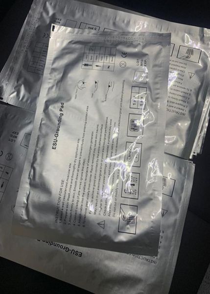 50pcslot esu grounding pad monopolar unipolar bipolar pads for slimming beauty machine use electrodes pad dhl fast ship5853525
50pcslot esu grounding pad monopolar unipolar bipolar pads for slimming beauty machine use electrodes pad dhl fast ship5853525