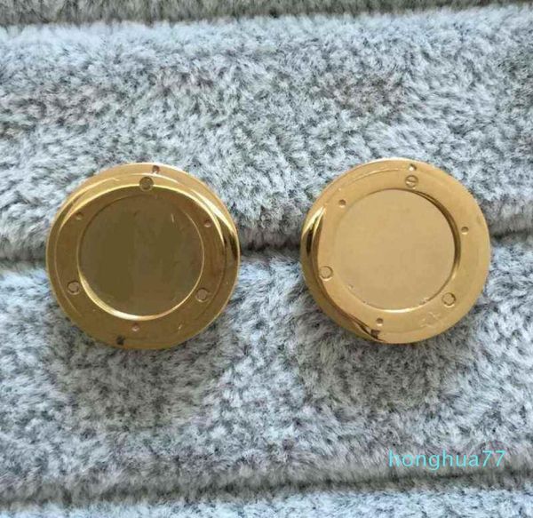 luxury 2021 not faded classic design women mens earrings hip hop diamond stud earings iced out bling rock punk round wedding gift5094041, Golden;silver
luxury 2021 not faded classic design women mens earrings hip hop diamond stud earings iced out bling rock punk round wedding gift5094041, Golden;silver