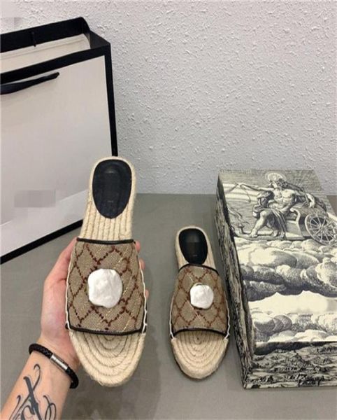 2021 latest s37 thick bottom classic fashion leather women039s slippers hemp rope weaving sandals size 3540 heel 2cm4825631, Black
2021 latest s37 thick bottom classic fashion leather women039s slippers hemp rope weaving sandals size 3540 heel 2cm4825631, Black