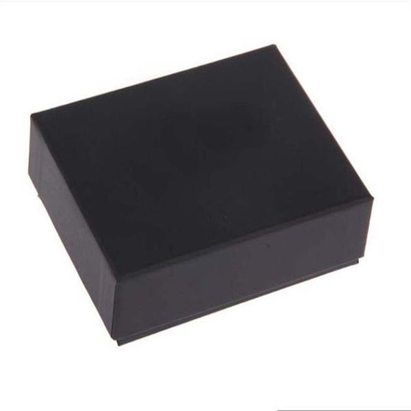 brand original box cosmetic bags purchase a box separately we will not ship we do not accept refunds if there is minor damage in t239s
brand original box cosmetic bags purchase a box separately we will not ship we do not accept refunds if there is minor damage in t239s