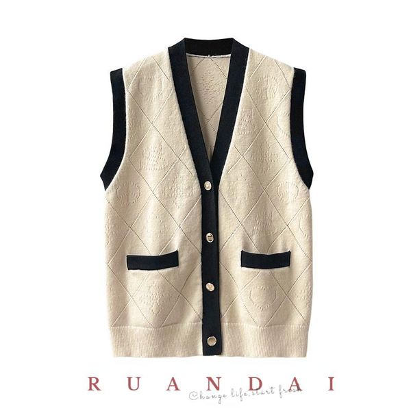 sweaters cotton knitted cardigan vest for sandro 2022 summer new commuter sleeveless vneck sweater vest women, White;black
sweaters cotton knitted cardigan vest for sandro 2022 summer new commuter sleeveless vneck sweater vest women, White;black