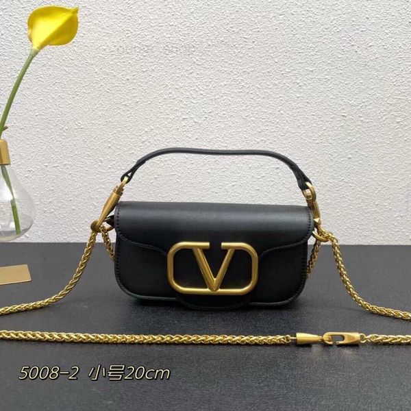 classy high designer valentinoes underarm evening quality bag large metal versatile chain women's handbag punk style portable shoulder
classy high designer valentinoes underarm evening quality bag large metal versatile chain women's handbag punk style portable shoulder