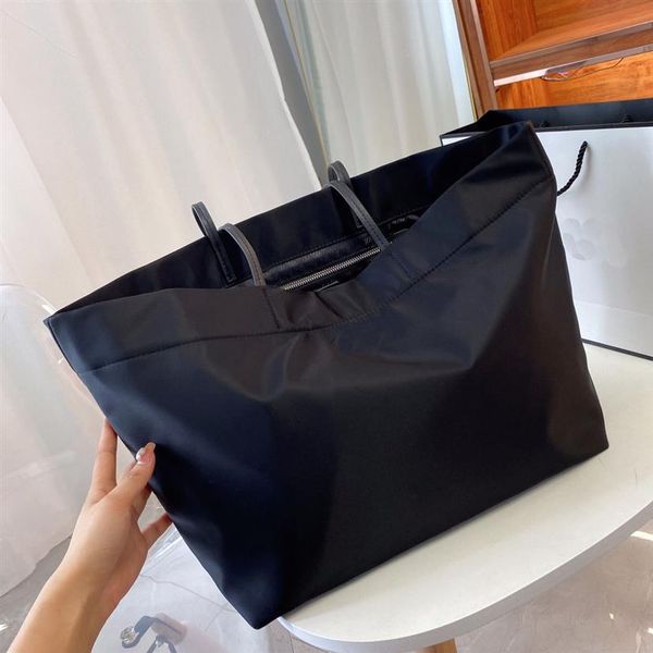 classic shopping bag designer shoulder bags large capacity fashion with nylon fabric women's three piece handbag 01n
classic shopping bag designer shoulder bags large capacity fashion with nylon fabric women's three piece handbag 01n