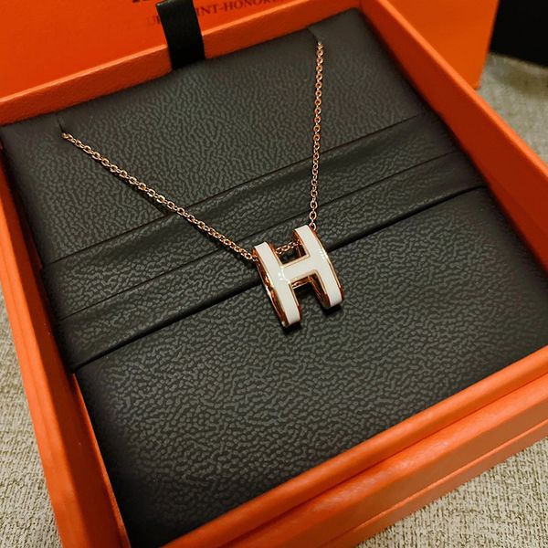 designer h pendant necklace female 18k gold plated letter necklace luxury design jewelry is not allergic does not fade, Silver
designer h pendant necklace female 18k gold plated letter necklace luxury design jewelry is not allergic does not fade, Silver