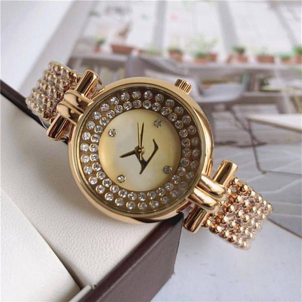 brand watches girl women crystal big letters style steel band quartz wrist watch l52336z, Slivery;brown
brand watches girl women crystal big letters style steel band quartz wrist watch l52336z, Slivery;brown