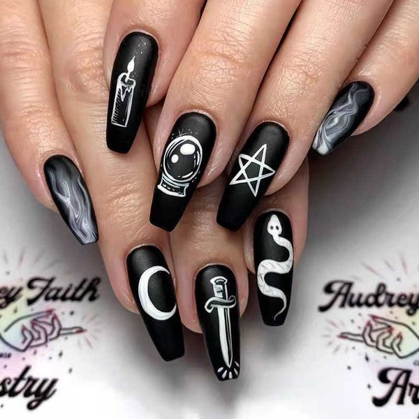 false nails 24pcs dark graffiti style nail art with cartoon like snake and dragon pattern full cover fake nails with glue and wearing tools, Red;gold
false nails 24pcs dark graffiti style nail art with cartoon like snake and dragon pattern full cover fake nails with glue and wearing tools, Red;gold