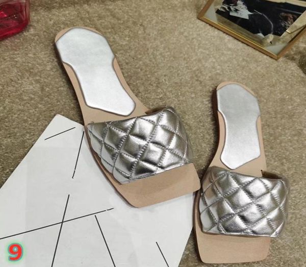 2020 new designer leather lady sandals summer flat shoes fashion beach lady big head slippers casual slippers size 356023061, Black
2020 new designer leather lady sandals summer flat shoes fashion beach lady big head slippers casual slippers size 356023061, Black