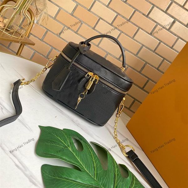 ladies shoulder bags vanity cosmetic bag handbag messenger wallet cowhide leather embossed texture zipper padlock fas221x
ladies shoulder bags vanity cosmetic bag handbag messenger wallet cowhide leather embossed texture zipper padlock fas221x