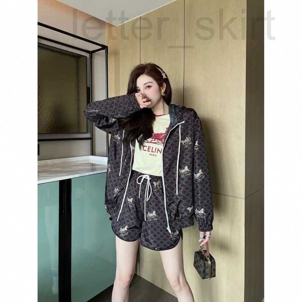 women's shorts designer arc de triomphe carriage printing hooded sunscreen jacket shorts suit pants elastic waist design shows thin and, White;black
women's shorts designer arc de triomphe carriage printing hooded sunscreen jacket shorts suit pants elastic waist design shows thin and, White;black