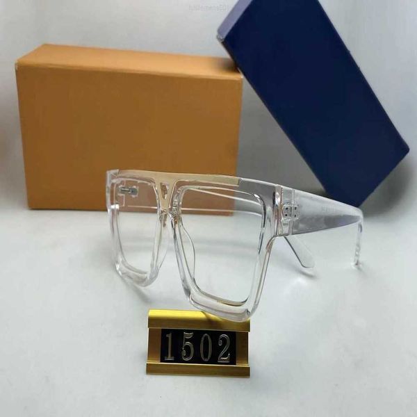 sunglasses 2022 designer fashion summer beach glasses full frame letter rectangle design for man woman 8 optional 1502e6pd, White;black
sunglasses 2022 designer fashion summer beach glasses full frame letter rectangle design for man woman 8 optional 1502e6pd, White;black